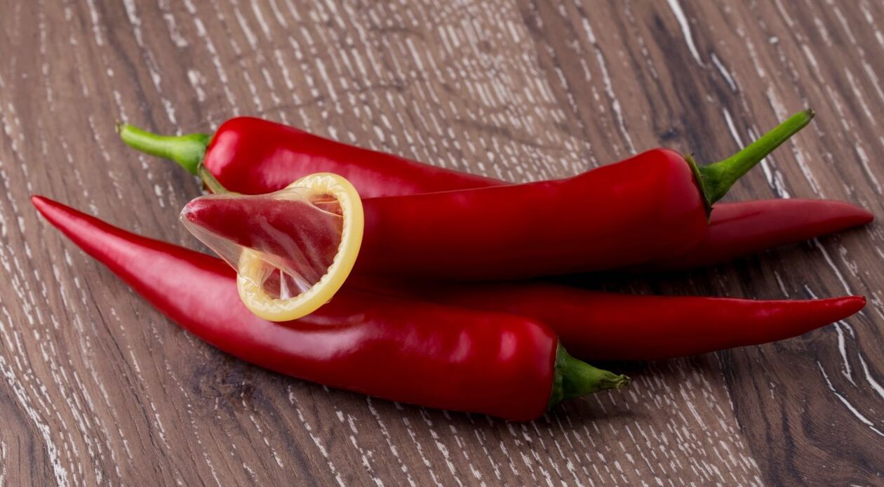 Chili peppers raise the level of testosterone in the male body and improve potency